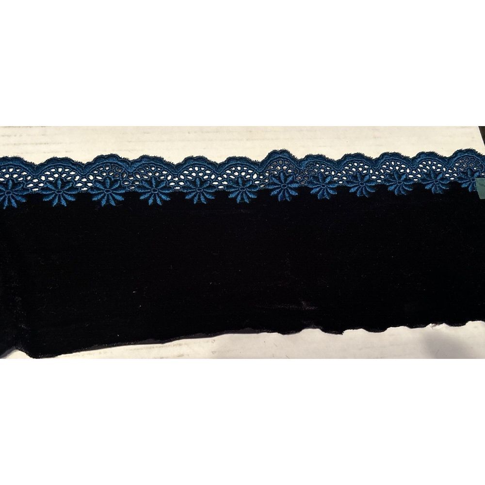 Embroidered Floral Black Velvet Sewing/Crafts/Skirts/5 " x 64"